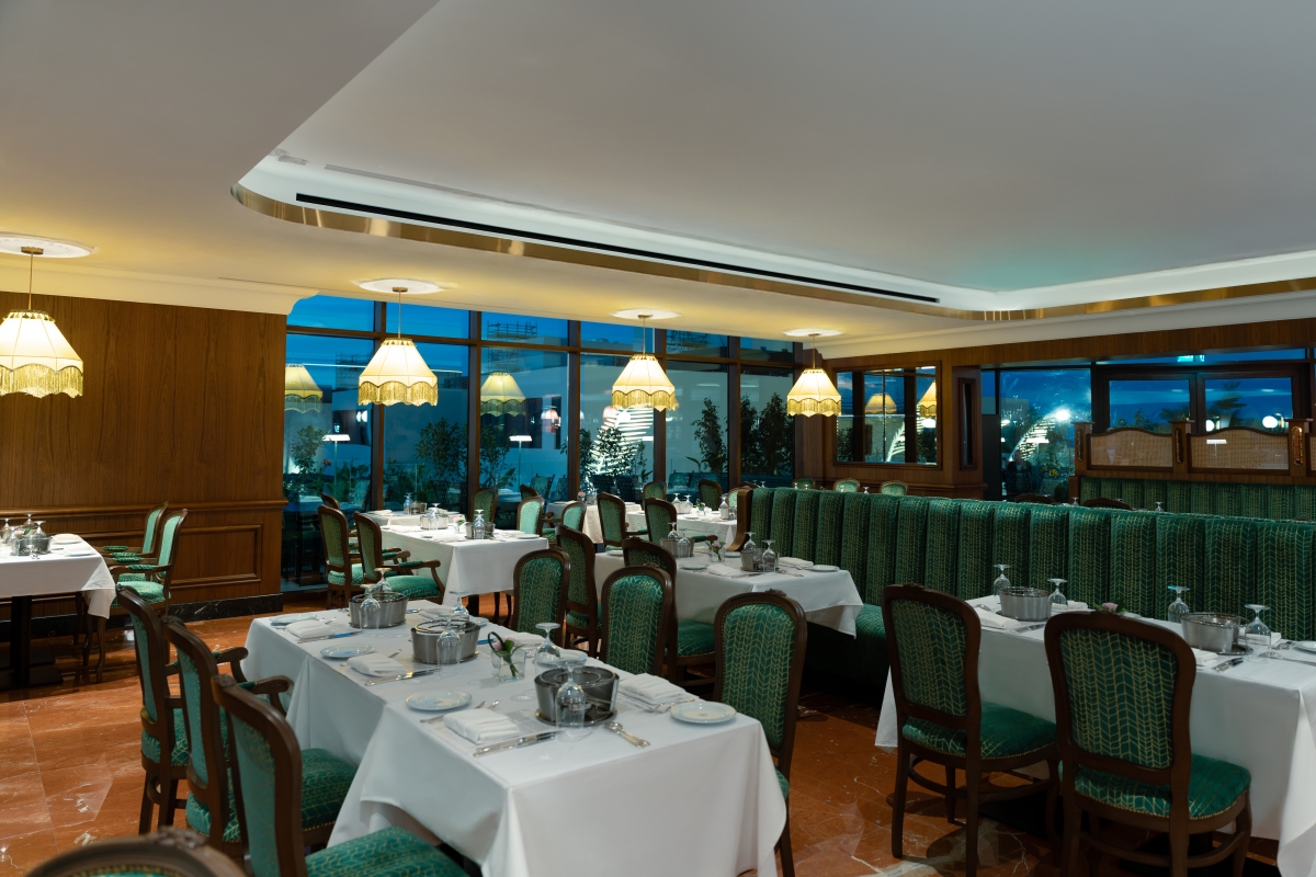 Entrecôte Café de Paris Arrives at St. Regis Al Mouj Muscat Resort