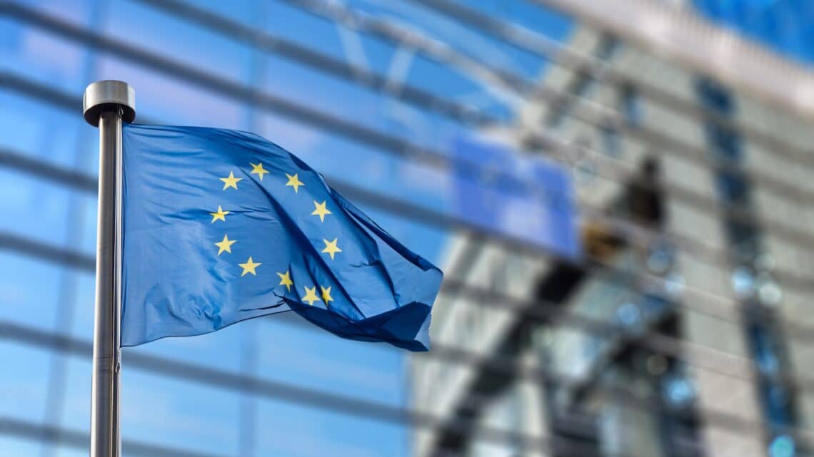 المفوضية الأوروبية توسع نطاق لائحة إزالة الغابات لتشمل القهوة سريعة الذوبان